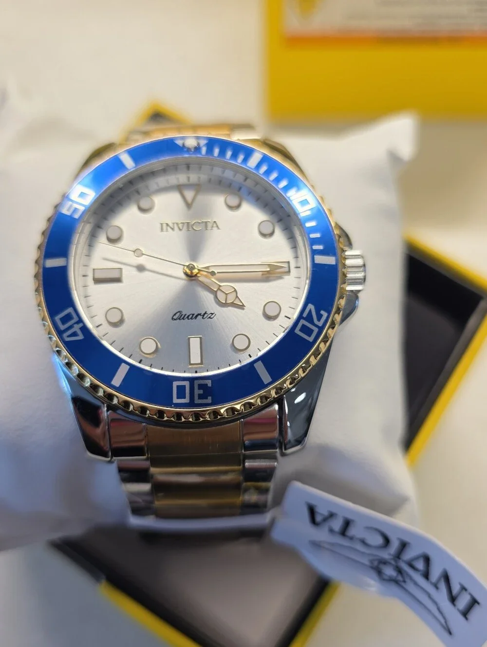 330. Invicta Pro Diver Vitreos Men's Watch 42mm, Gold, Steel (69398)